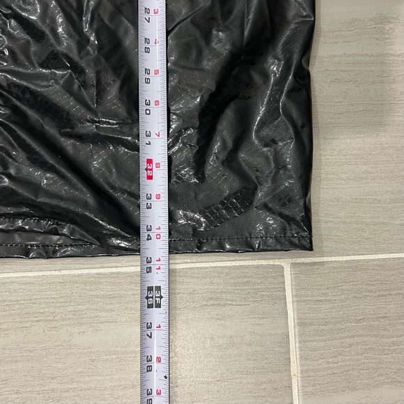 Vtg Slippery When Wet Rain Coat Wipette Women's Sz M Black Vinyl Rainbow Zipper - Picture 6 of 10